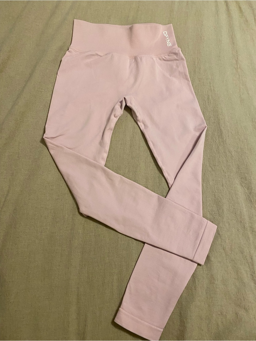 DFYNE Light Pink dynamic leggings